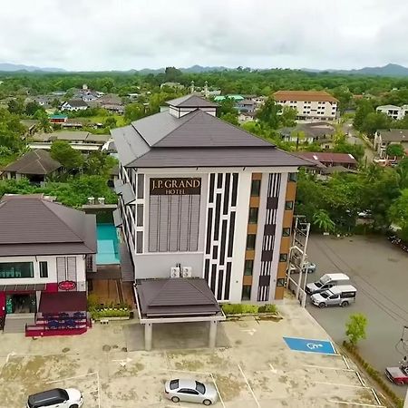 J.P.Grand Hotel Trat Exteriér fotografie