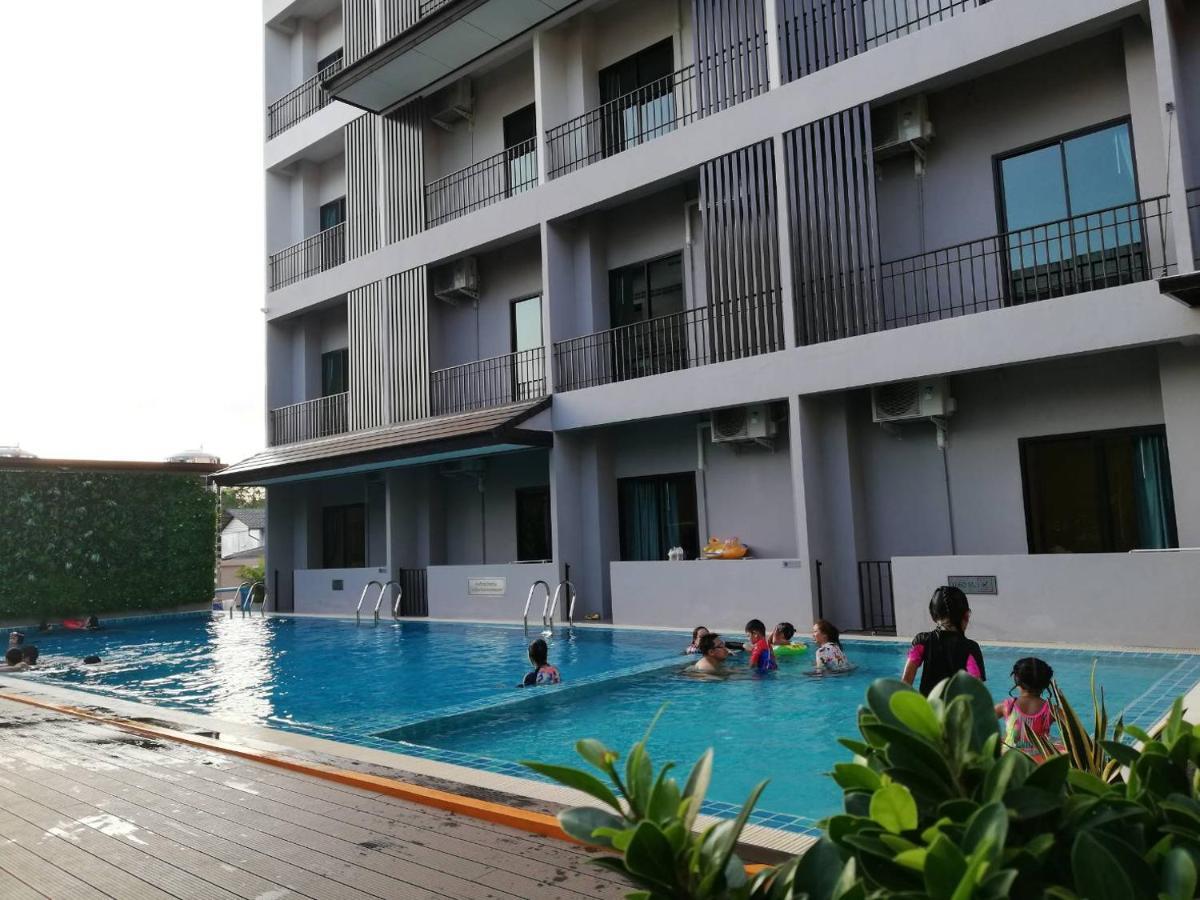 J.P.Grand Hotel Trat Exteriér fotografie