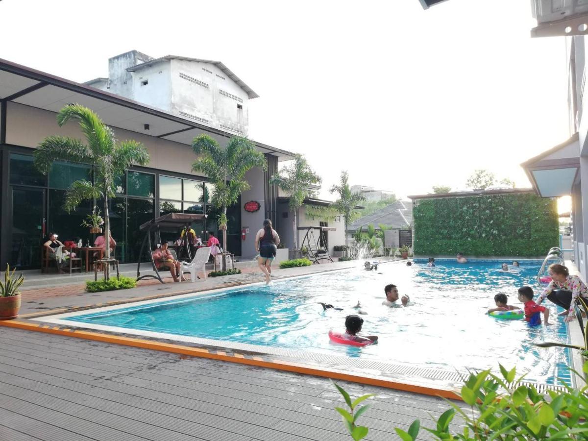 J.P.Grand Hotel Trat Exteriér fotografie