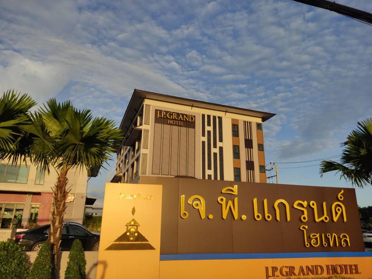 J.P.Grand Hotel Trat Exteriér fotografie