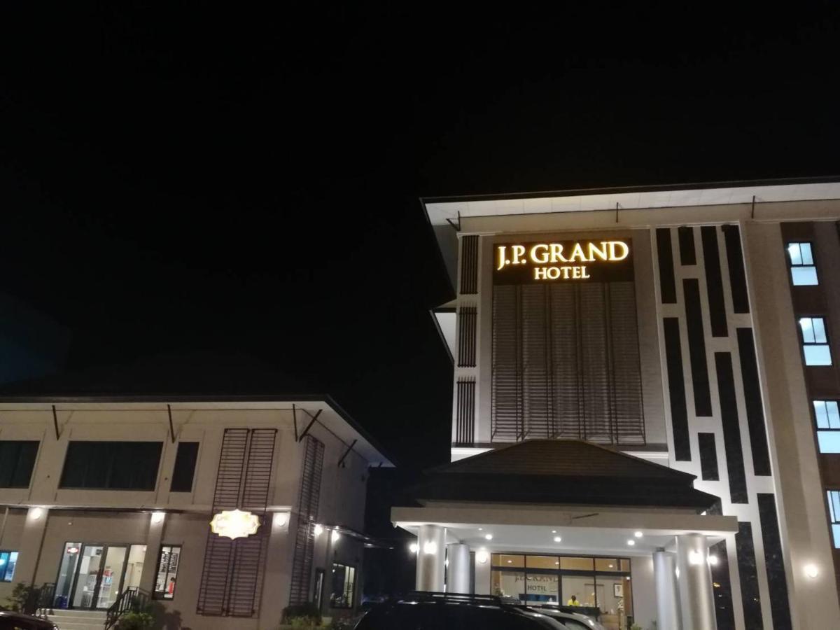 J.P.Grand Hotel Trat Exteriér fotografie