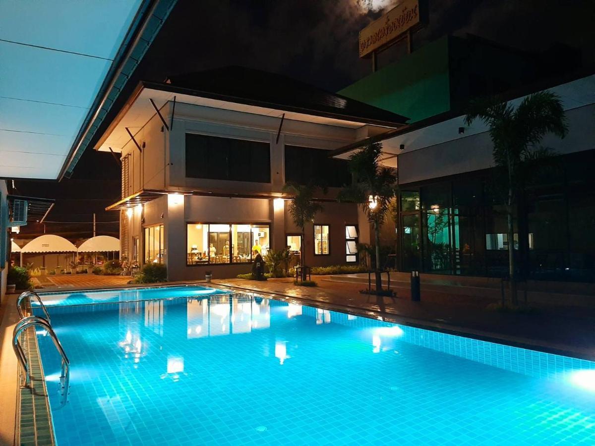 J.P.Grand Hotel Trat Exteriér fotografie