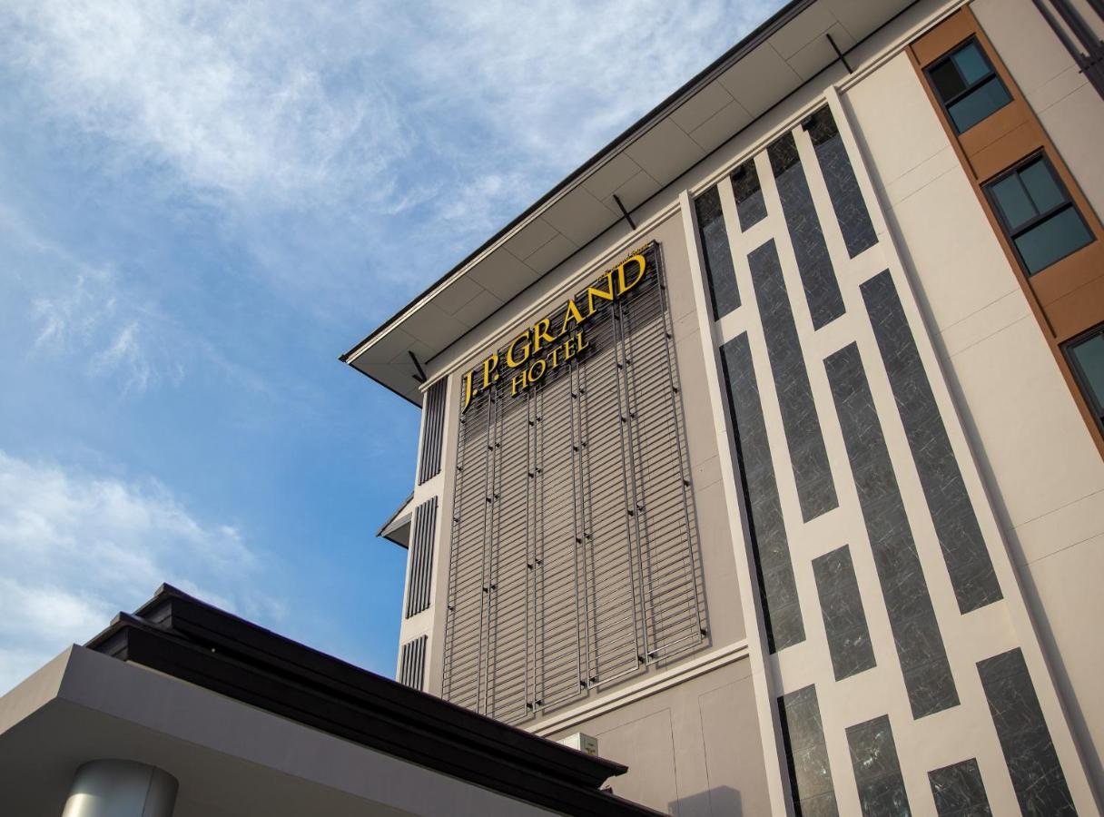 J.P.Grand Hotel Trat Exteriér fotografie
