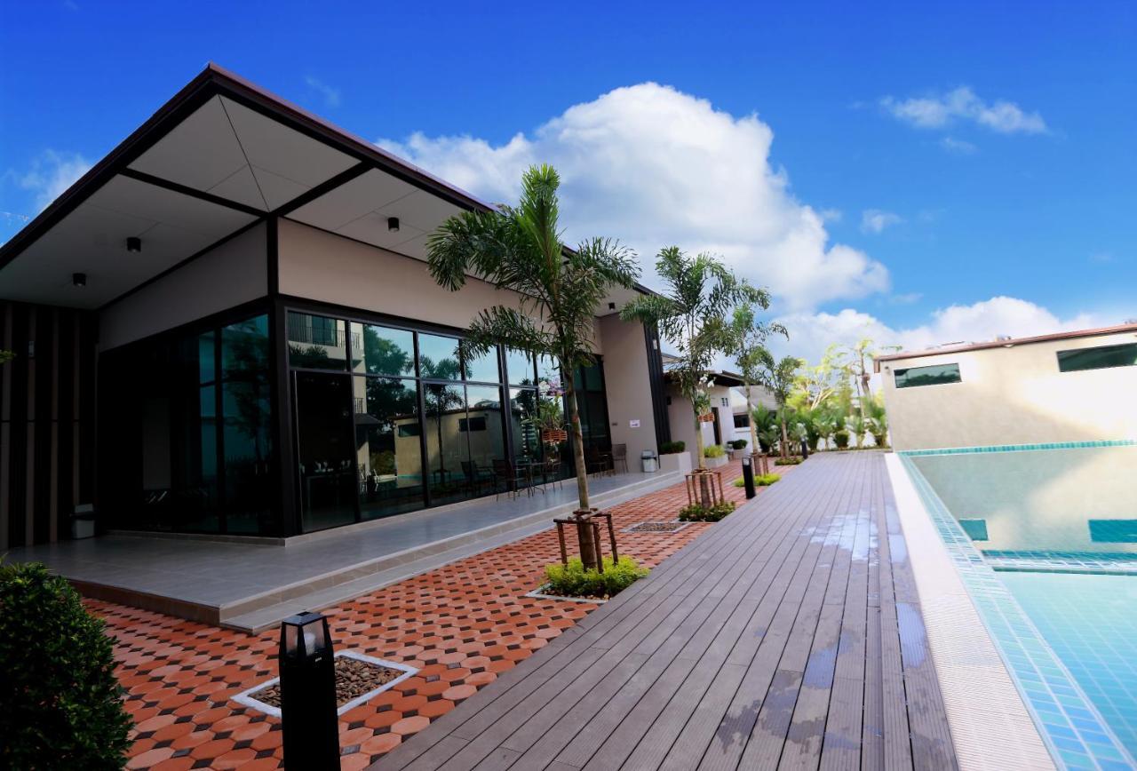J.P.Grand Hotel Trat Exteriér fotografie