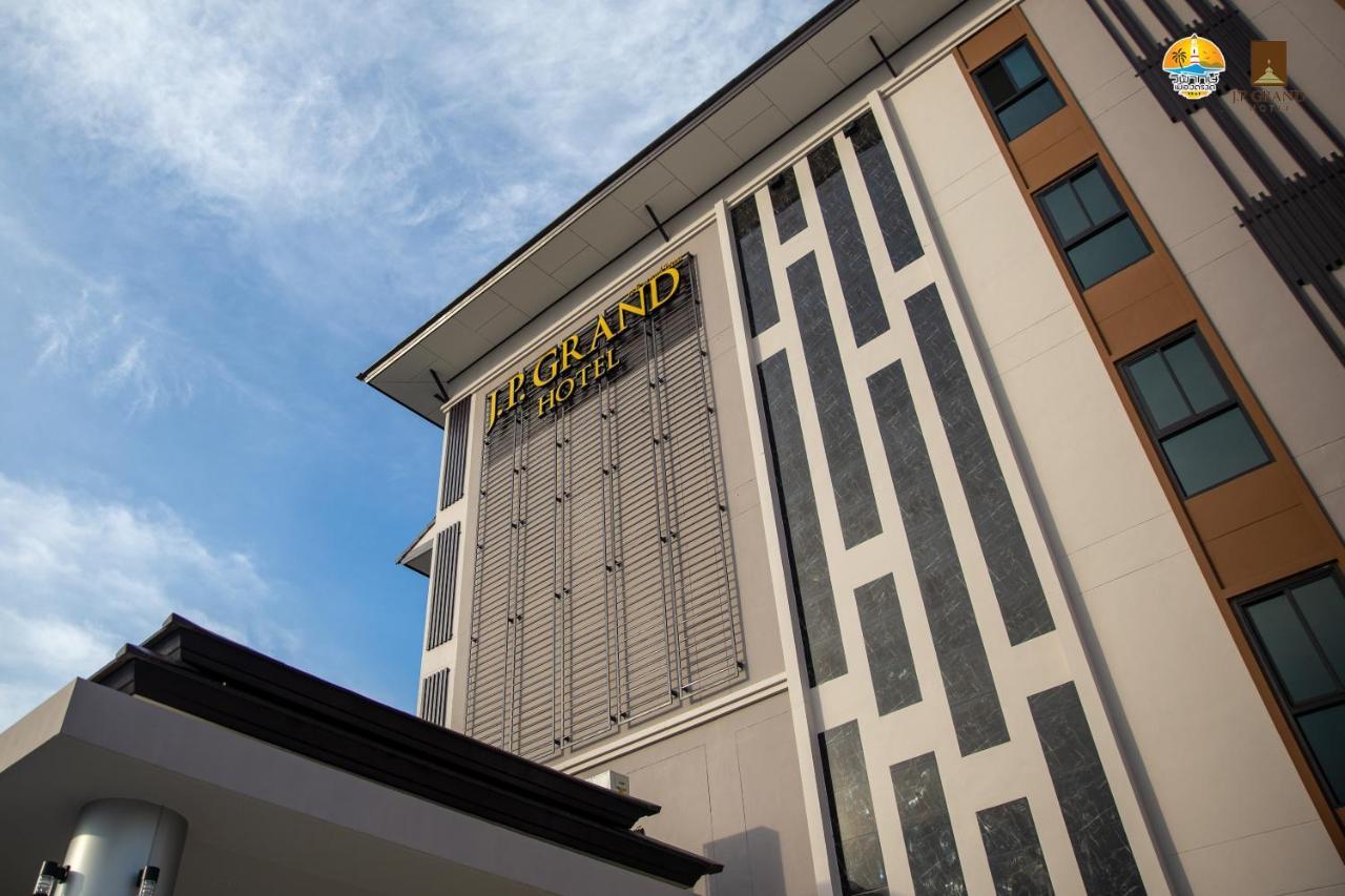 J.P.Grand Hotel Trat Exteriér fotografie
