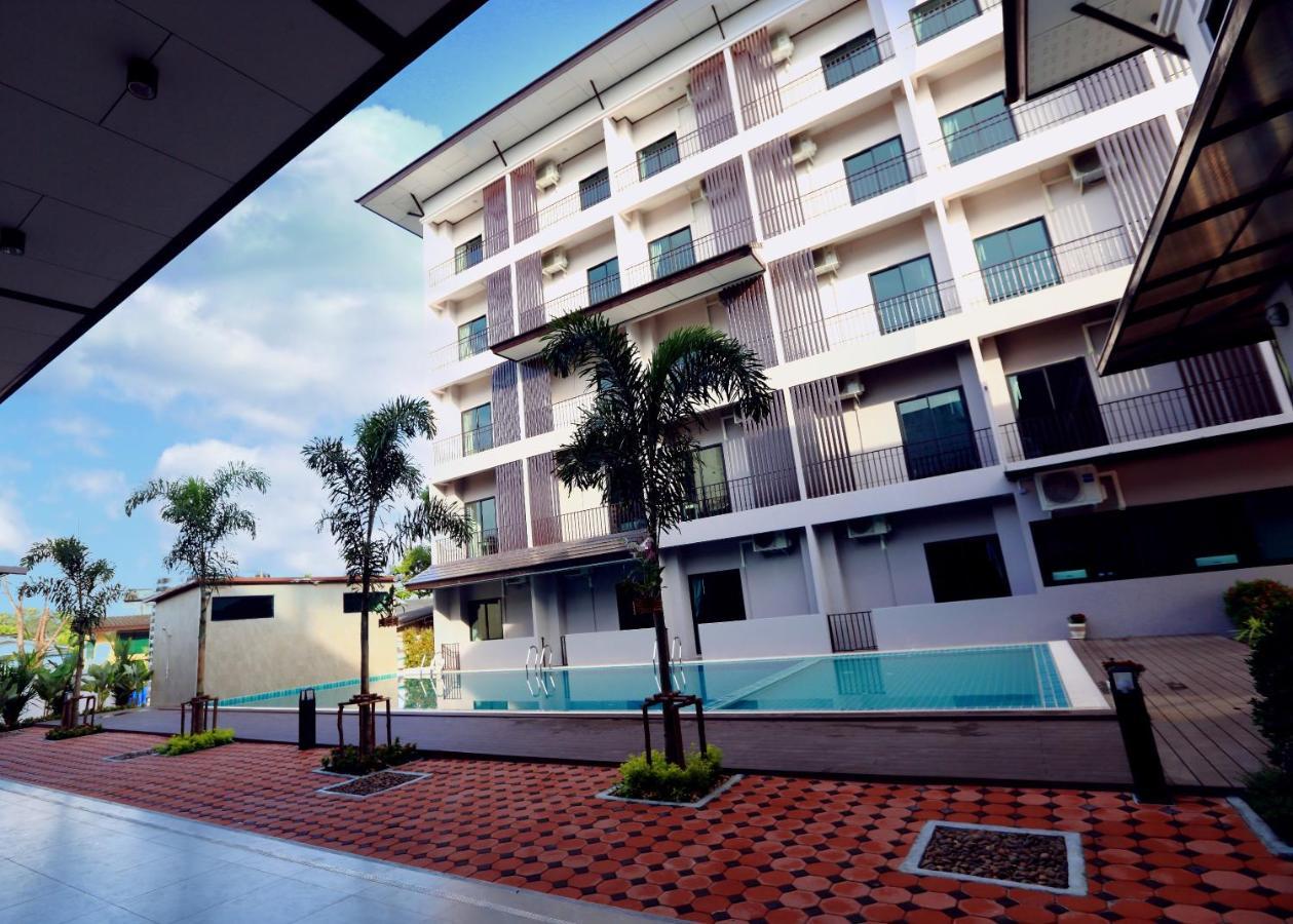 J.P.Grand Hotel Trat Exteriér fotografie