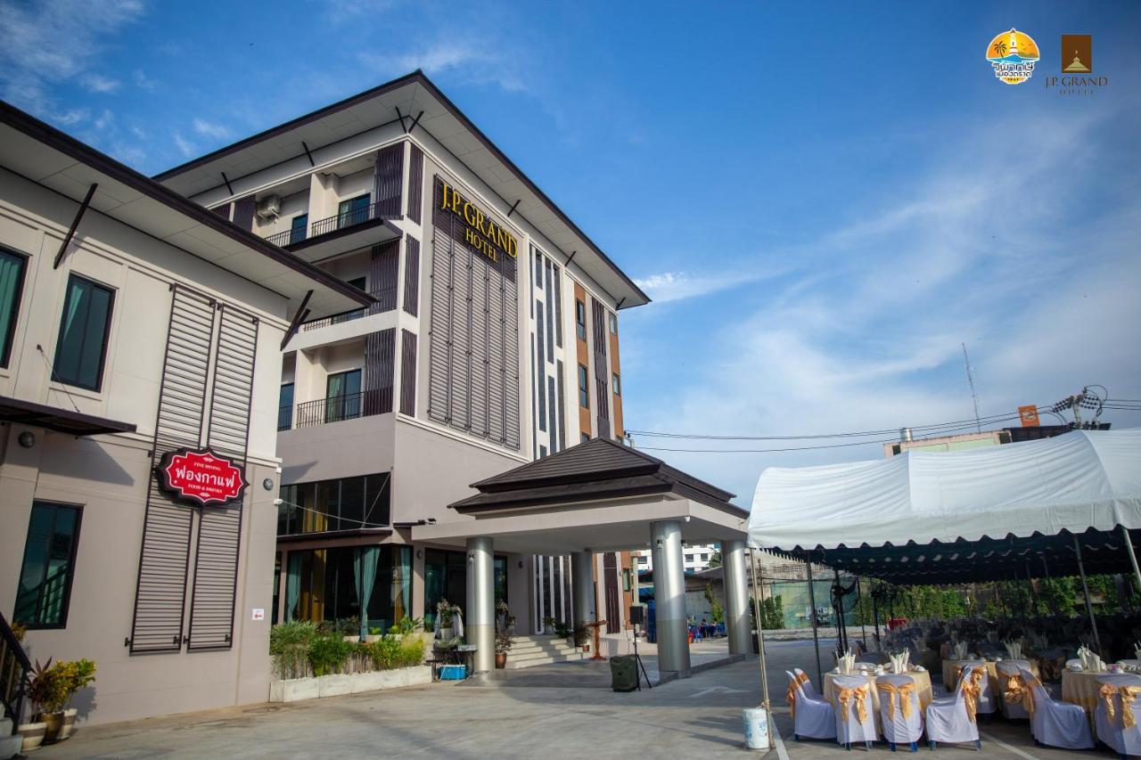 J.P.Grand Hotel Trat Exteriér fotografie