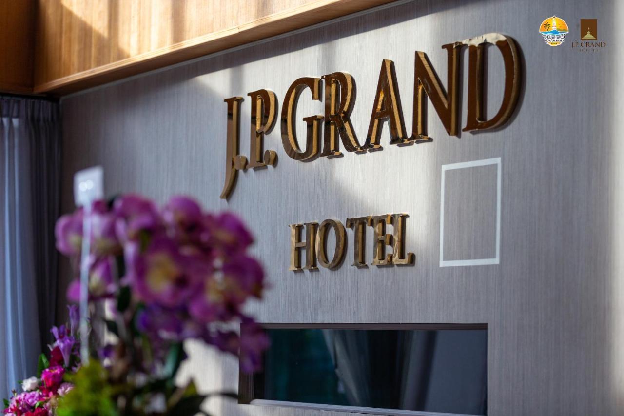 J.P.Grand Hotel Trat Exteriér fotografie