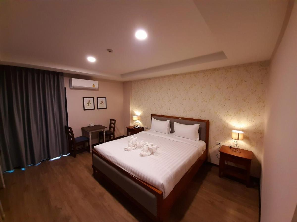 J.P.Grand Hotel Trat Exteriér fotografie