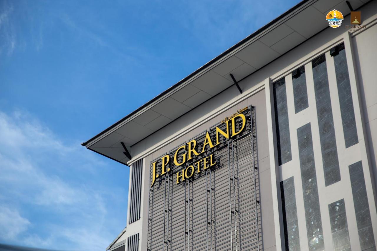 J.P.Grand Hotel Trat Exteriér fotografie