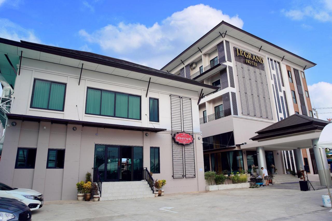 J.P.Grand Hotel Trat Exteriér fotografie